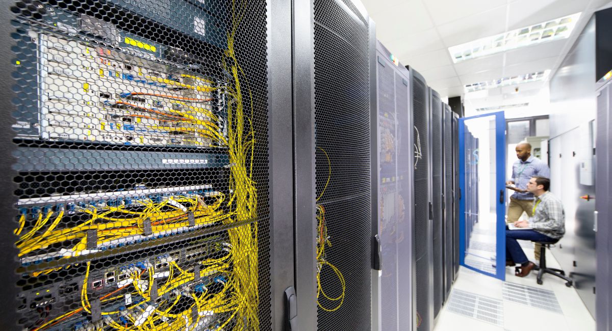 Office Network Upgrade Without Downtime: How Businesses Stay Connected During IT Changes Image