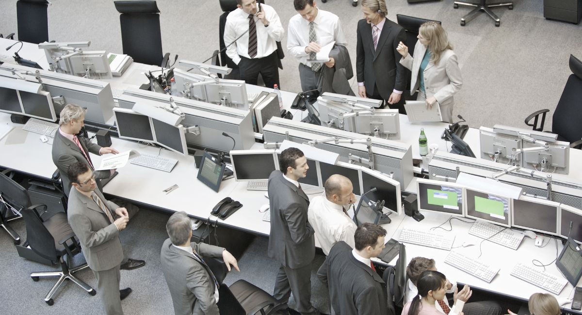 Office Network Congestion: Why Business Networks Slow Down Image